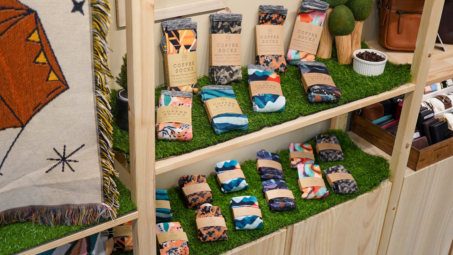 RAFAC Coffee Yarn Socks - Wildlife Series: UARFWL2325A for Adult