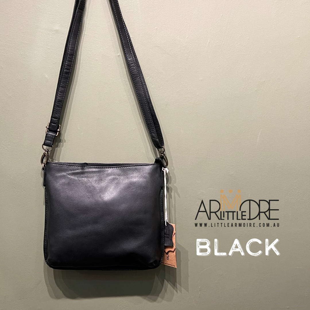 Rugged Hide Amsterdam Soft Leather Crossbody Bag ( Medium ) UARH2503