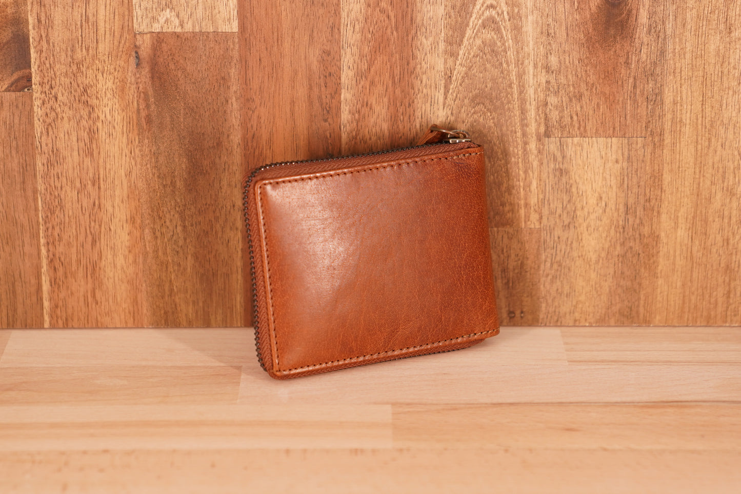LA6001 Zipped Around Leather Wallet