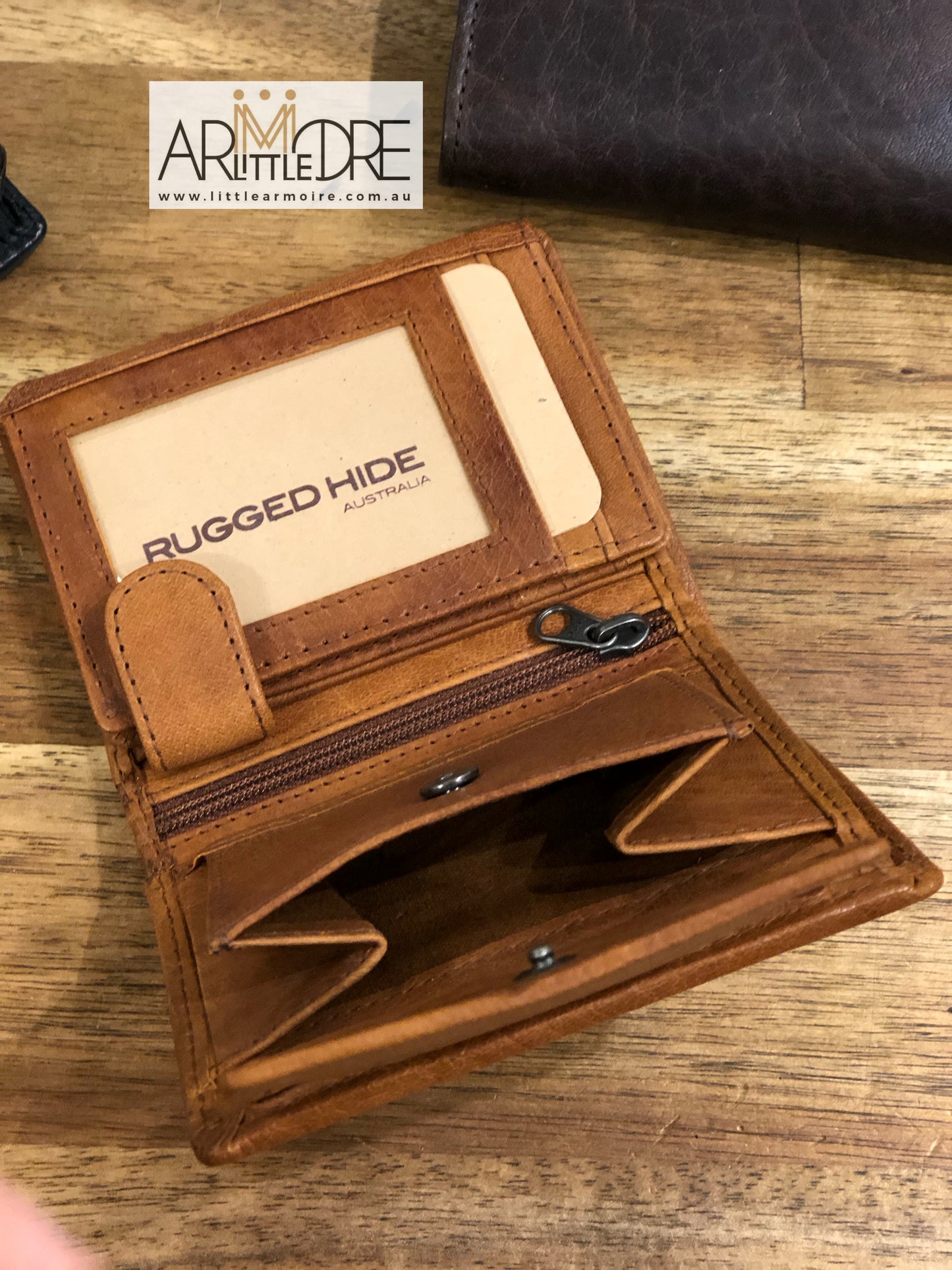 Men's Lightly Oiled Rugged Bi-Fold Wallet UARH1424 Scott