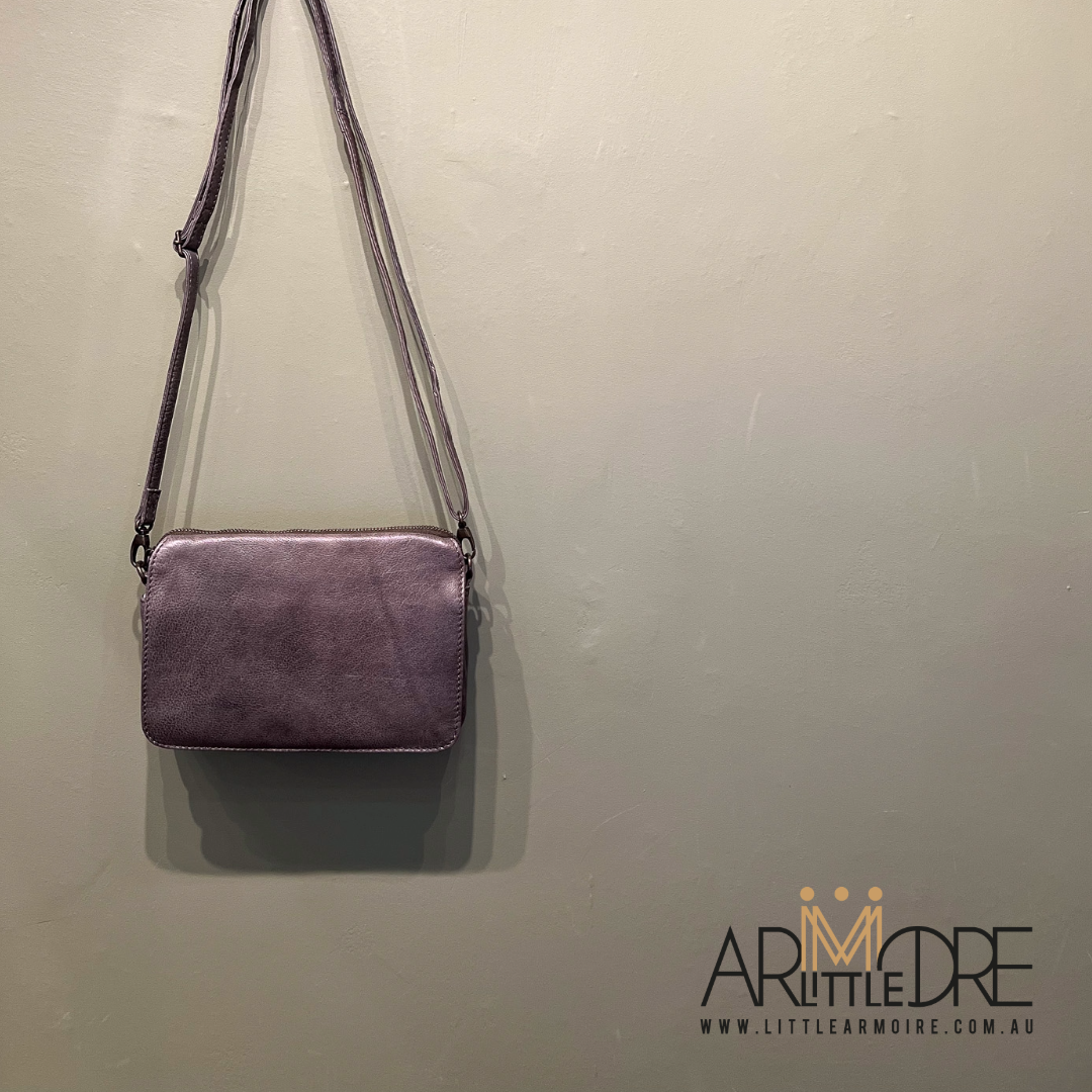 Soft Leather Ladies Crossbody Bag UARH2559 Wareemba