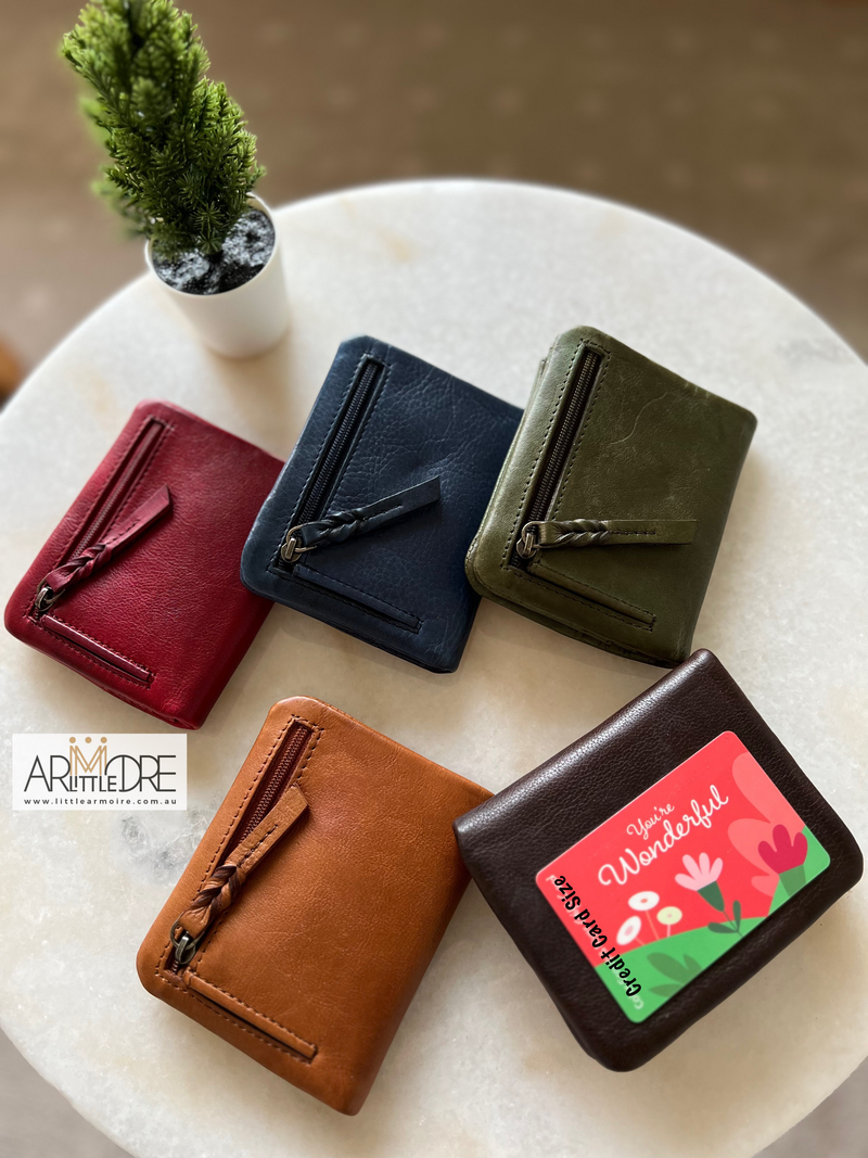 Pocket clearance size purse