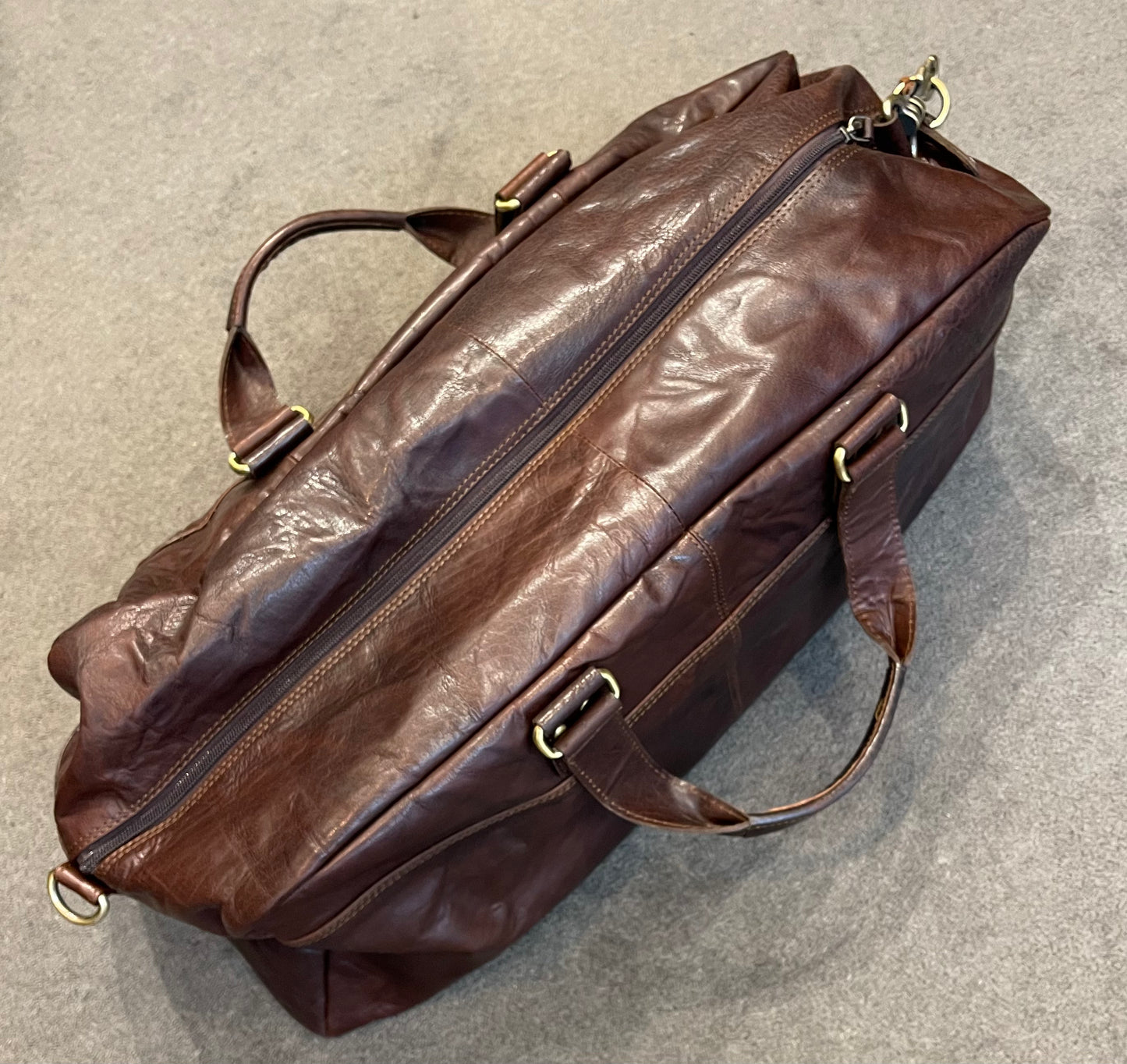 Leather Travel Bag / Luggage UARHOB17336