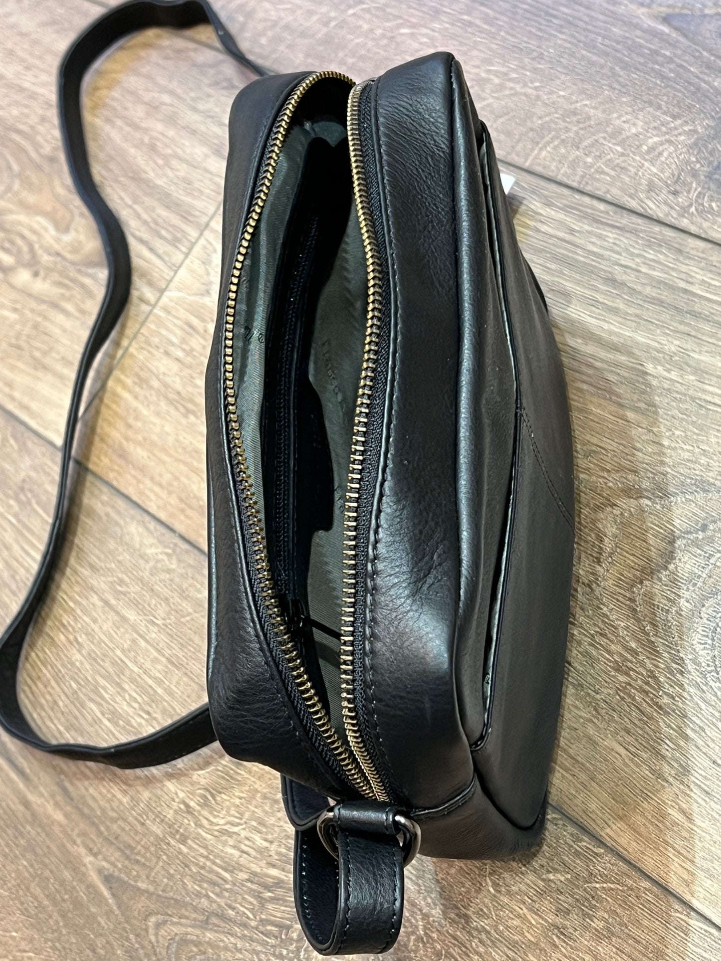 Leather Shoulder / Cross Body Bag UAFB160035