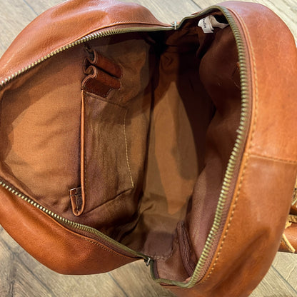 Unisex leather backpack UARH2625 Bern