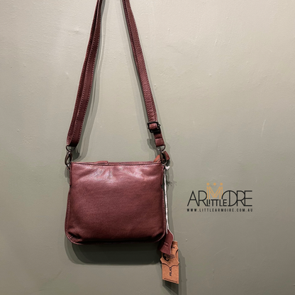 Rugged Hide Tokyo Soft Leather Crossbody Bag ( Small ) UARH2504