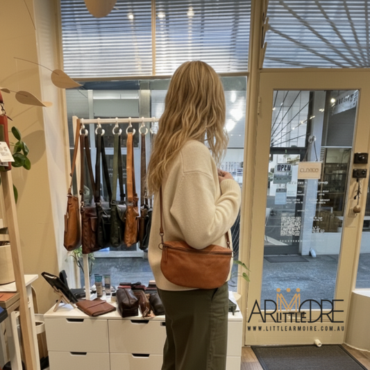 Leather Chest Bag/Crossbody bag UARH479 Charlotte