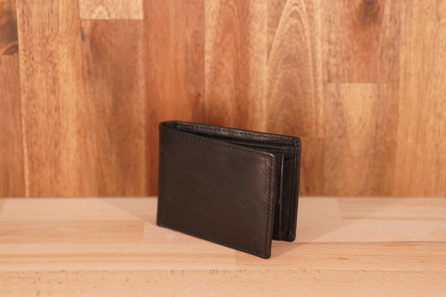 Compact Small Leather Wallet UARH55