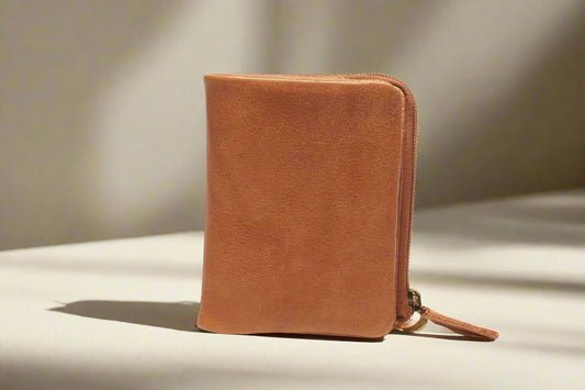 LA115 Small Bi-Fold Leather Wallet
