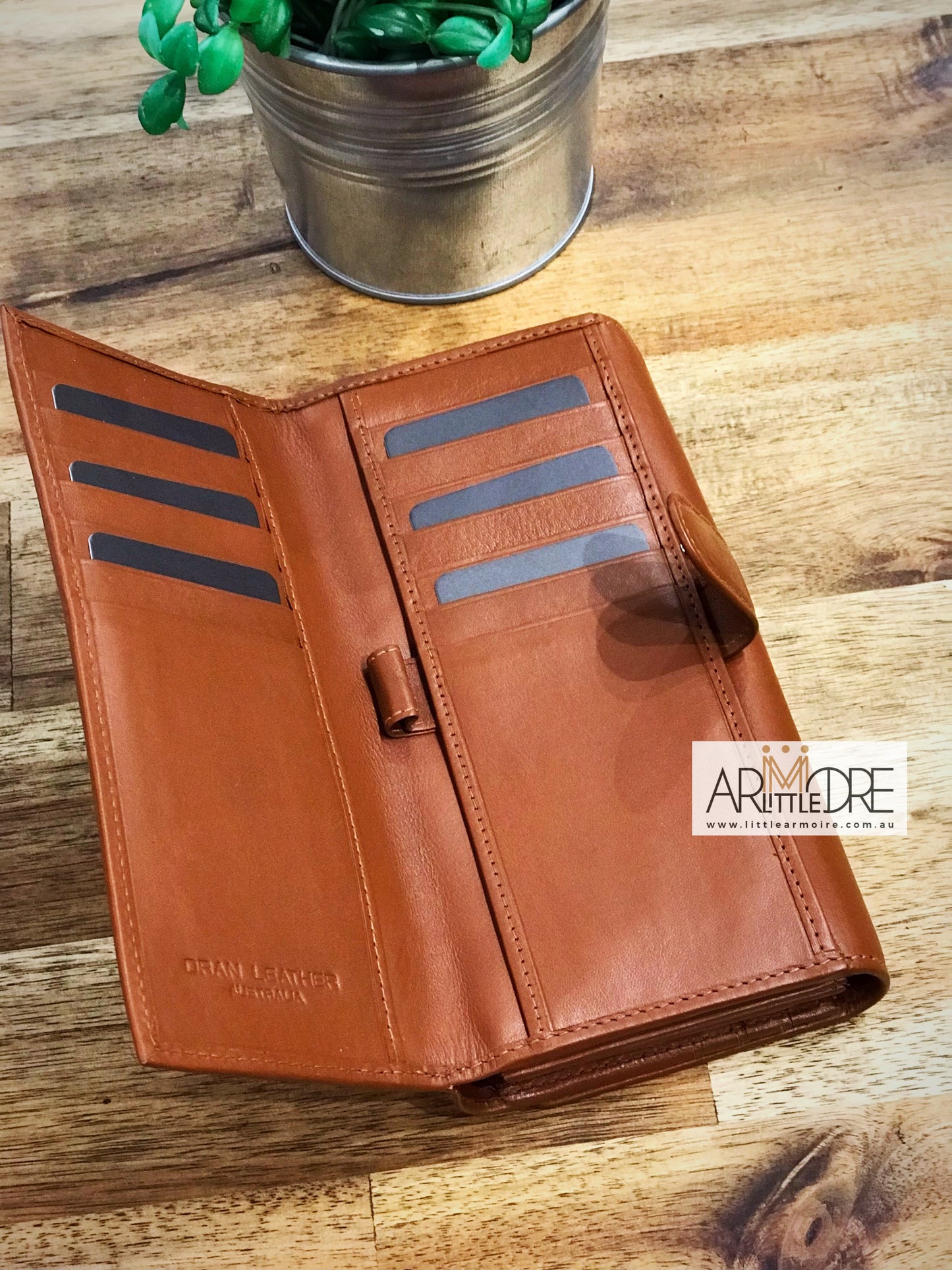 LA293 Large Ladies Wallet with Two Separate Compartments